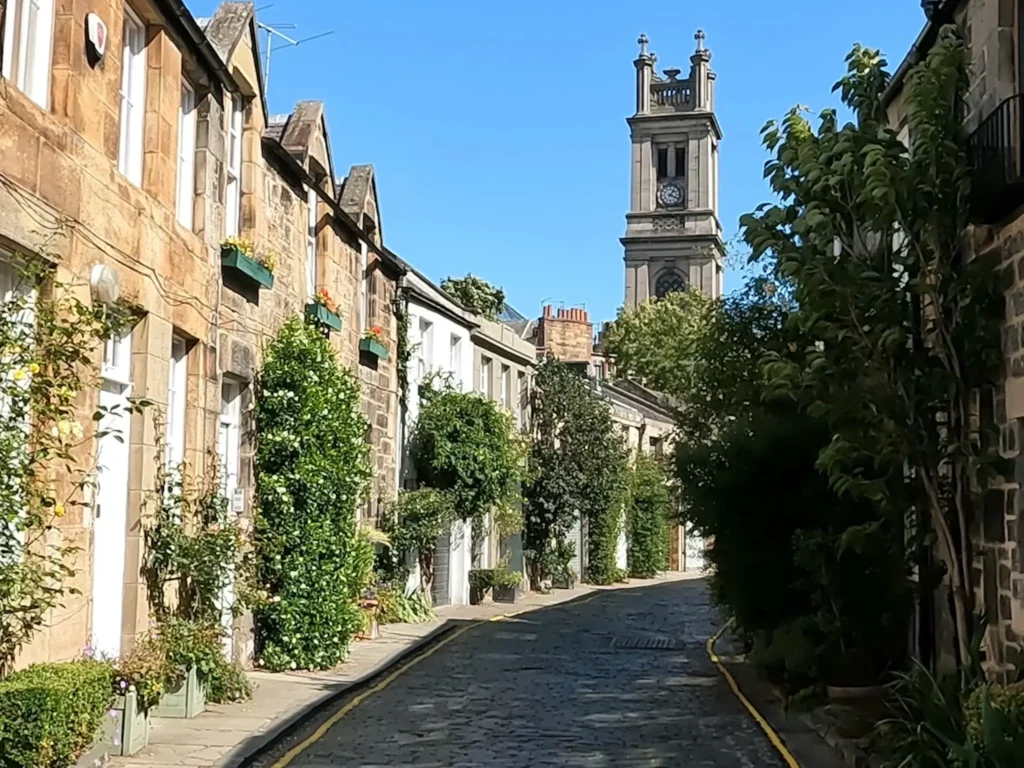 Circus Lane in Edinburgh on a sunny day.